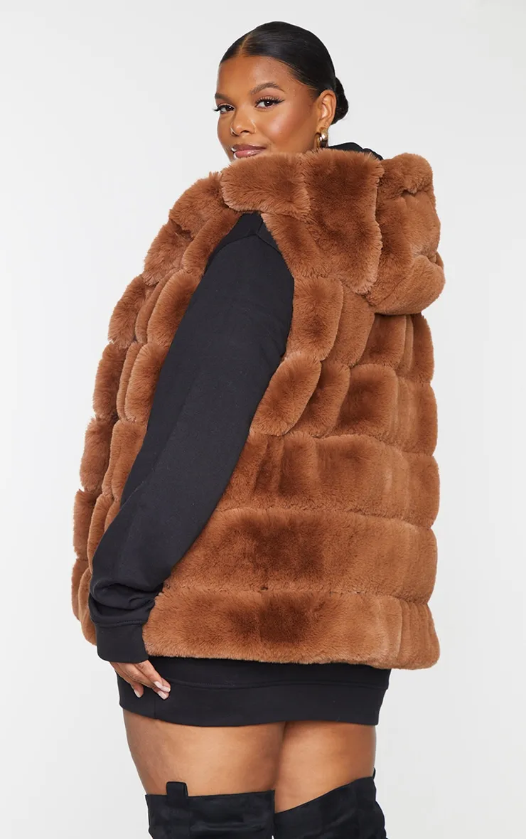 Plus Camel Faux Fur Hooded Gilet | Plus Size