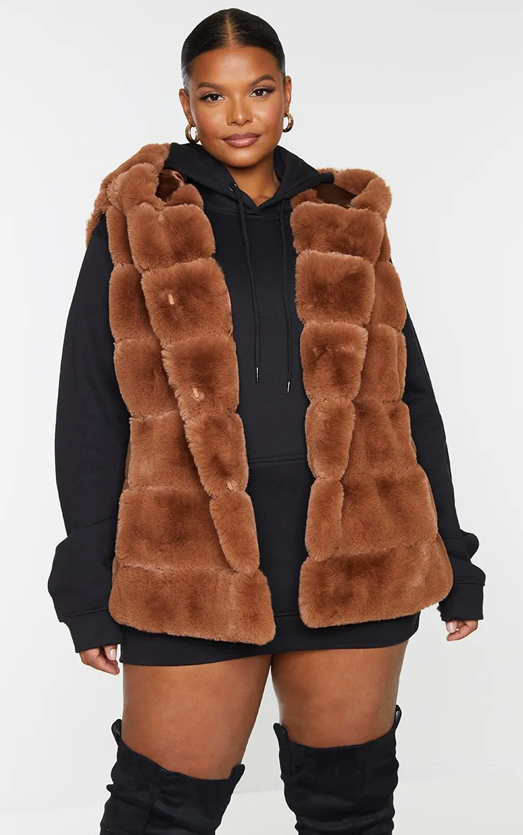 Plus Camel Faux Fur Hooded Gilet | Plus Size