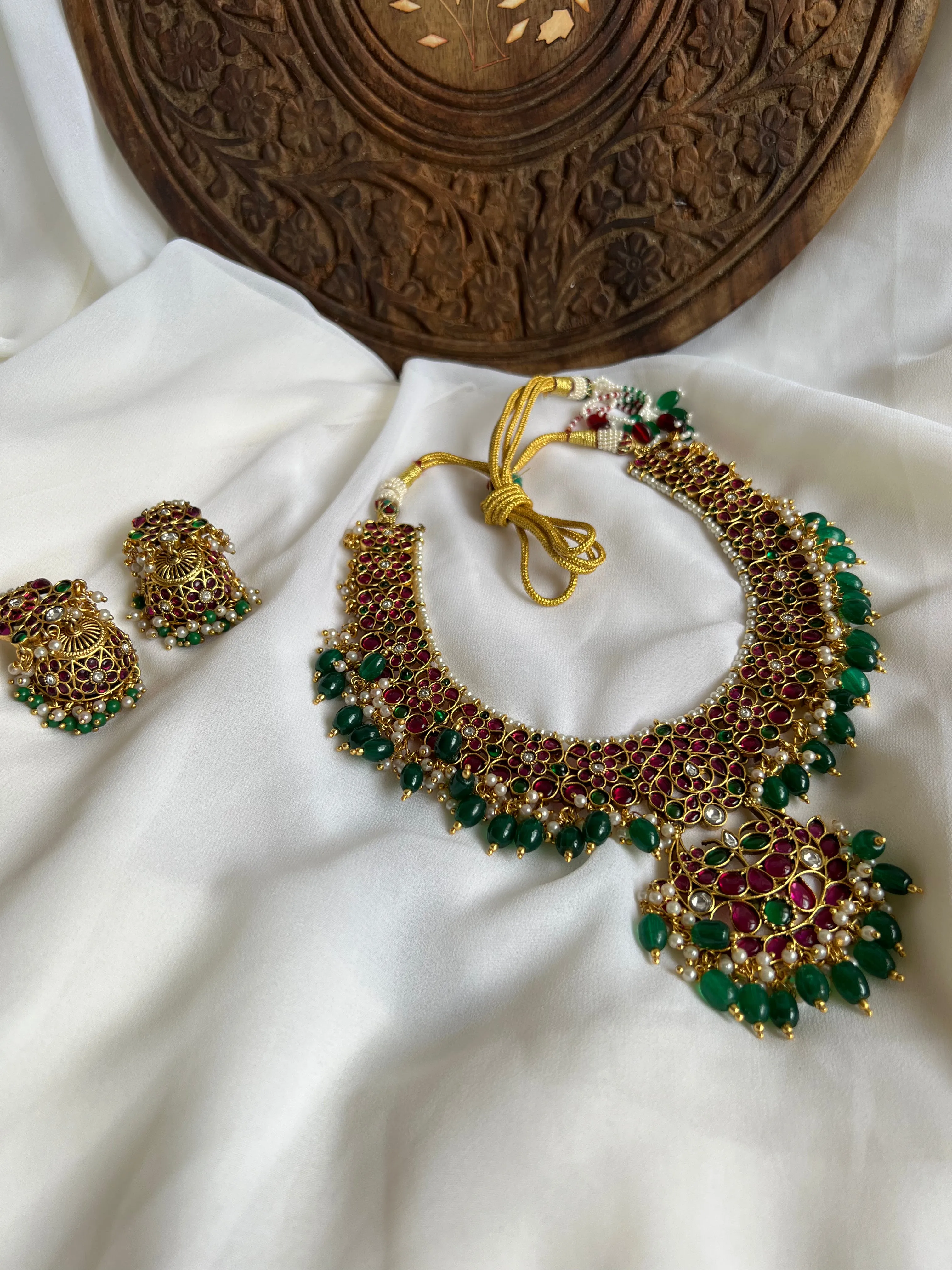 Premium kemp regal necklace with Jhumkas