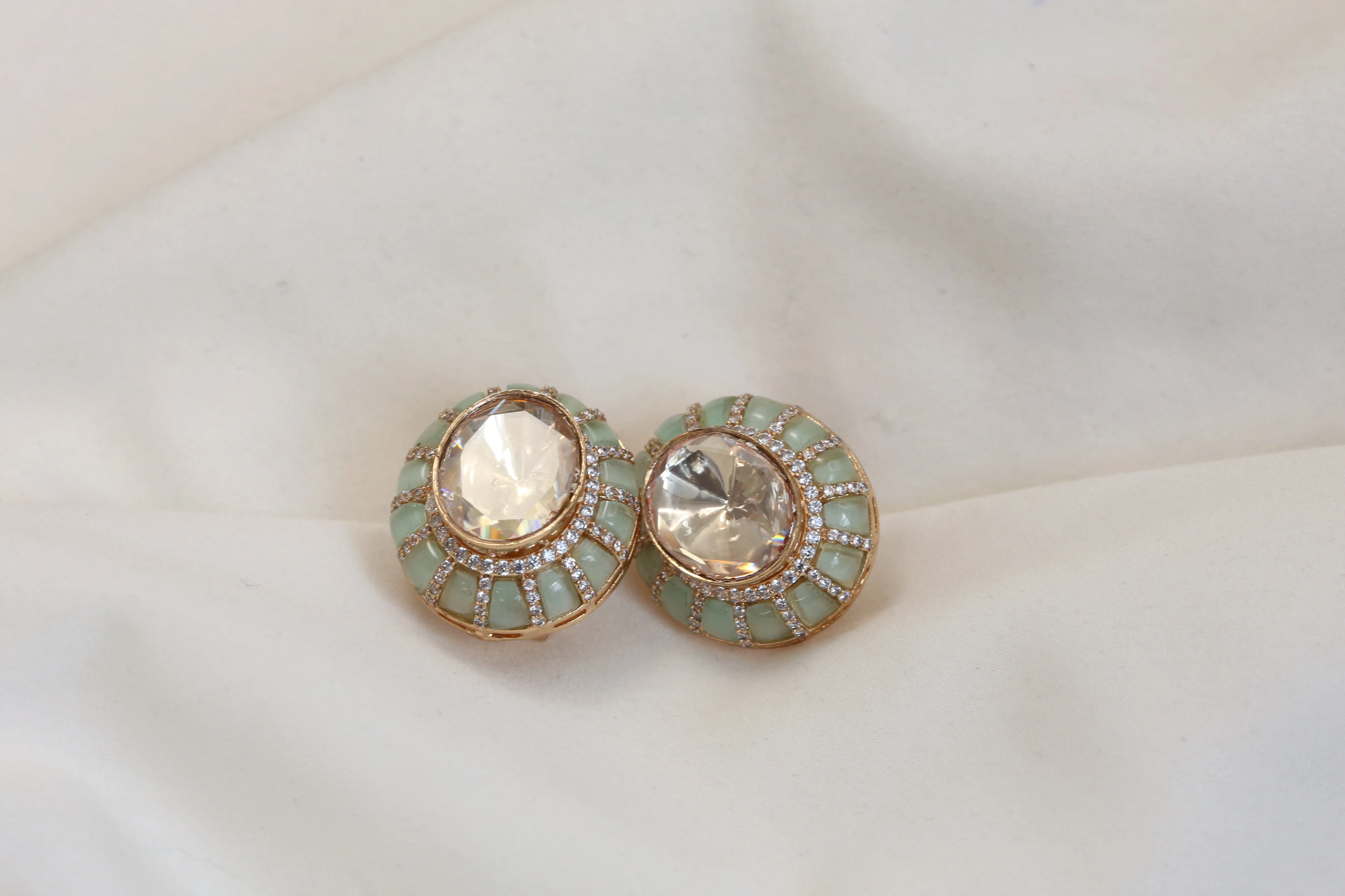 Premium Kundan & Real Moissanite Studs