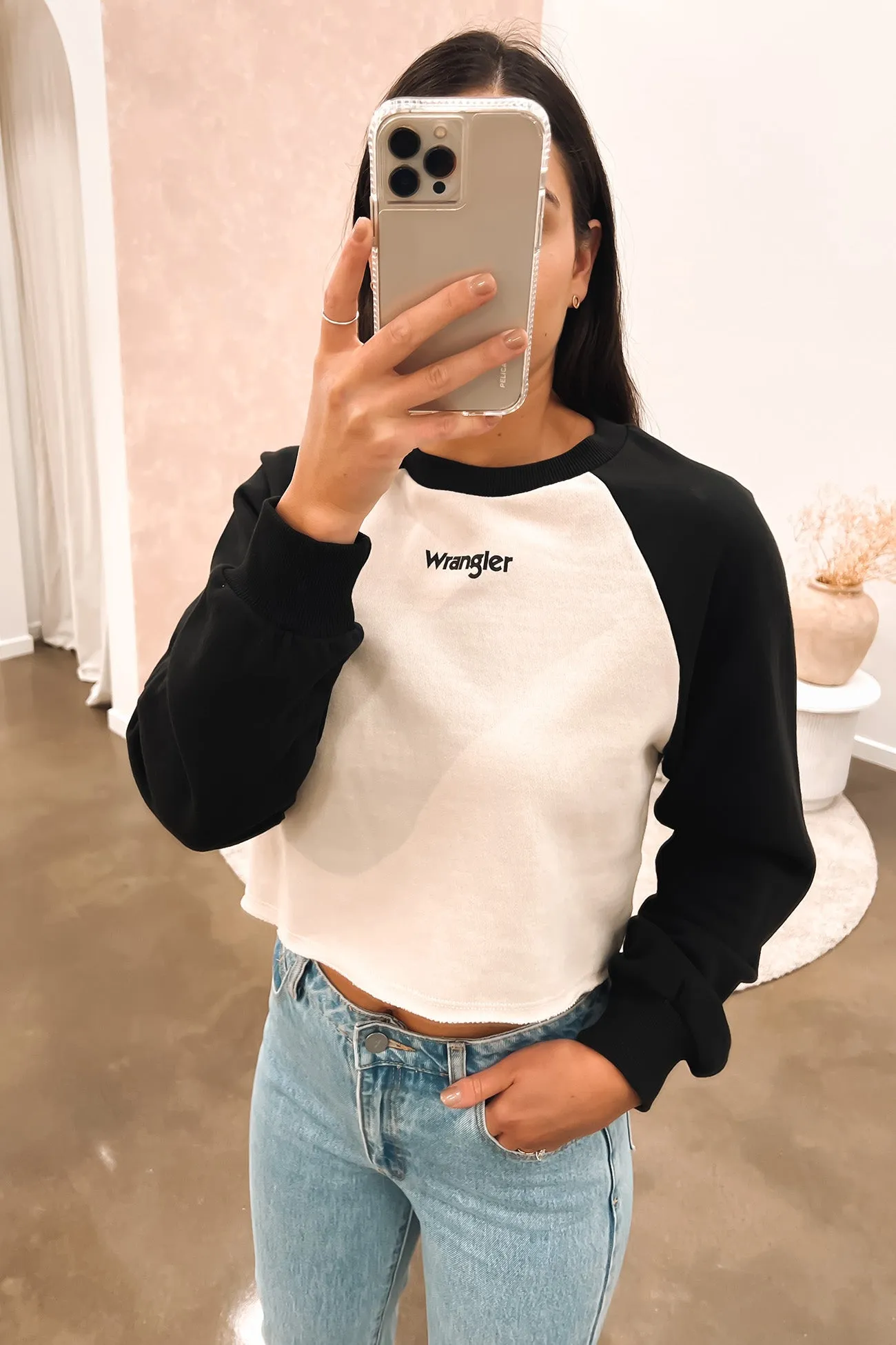 Raglan Crop Sweat Ecru Worn Black